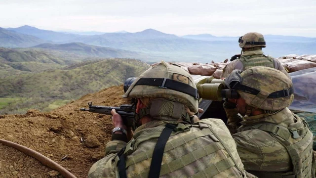 PKK ile çıkan çatışmada 5 asker şehit oldu