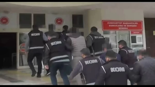 Şanlıurfa da haklarında yakalama emri bulunan 7 şahıs yakalandı