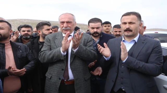 DEM Parti'nin Urfa adayı Erkmen esnafın protestosuna destek verdi