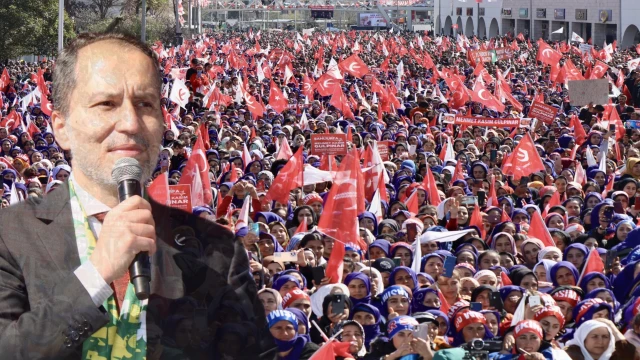 Yeniden Refah Urfa'da kalabalık bir miting gerçekleştirdi