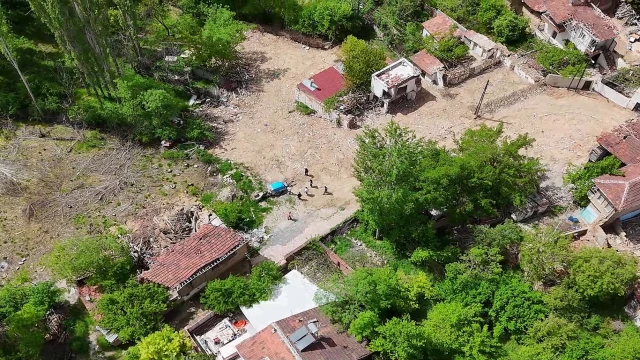 Malatya'da çalınan iş makinesi dron yardımıyla bulundu