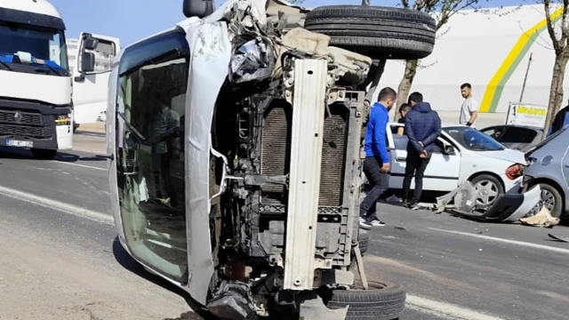 Şanlıurfa'da zincirleme kaza: 2 yaralı