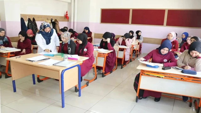 Yeni müfredatta fen bilimleri dersleri "bilimsel keşif" odaklı kurgulandı